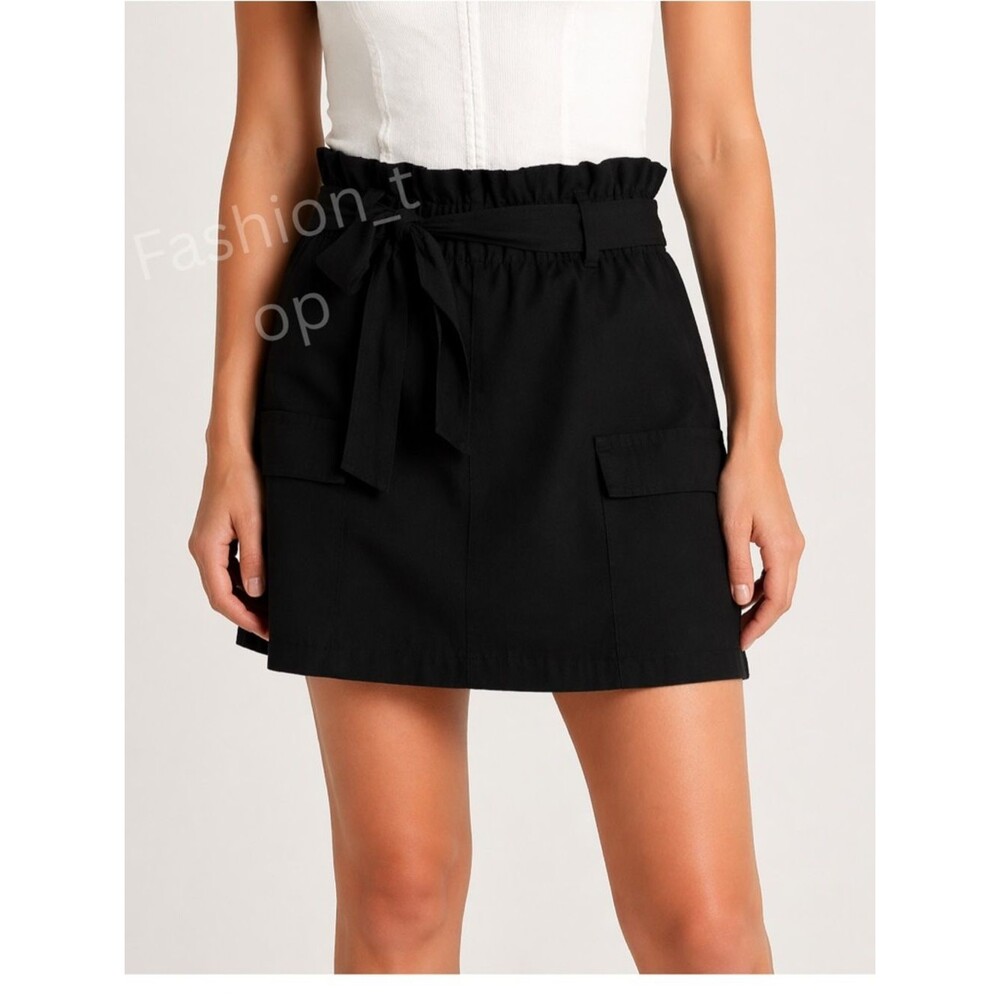 Athleta Skirt Black
Skyline Skort Belted Tie
Waist Travel Casual
Pockets Sz 8